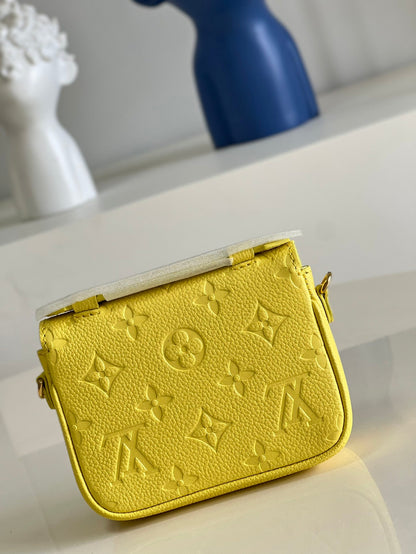 Louis Vuitton Micro Metis Bag