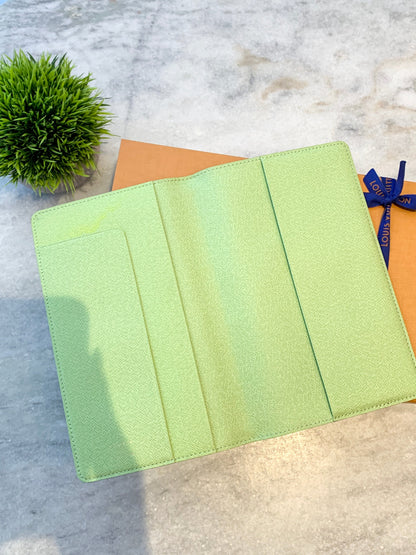 LOUIS VUITTON Monogram Villes D'europe City Guide Notebook Cover