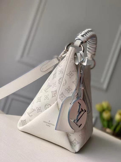 Louis Vuitton Beaubourg Hobo MM Bag