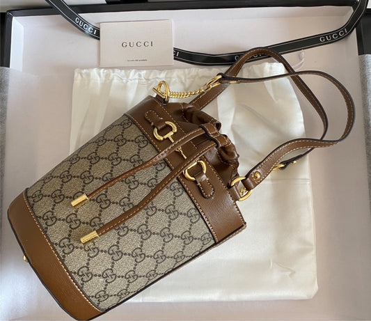 Woman Gucci handbag