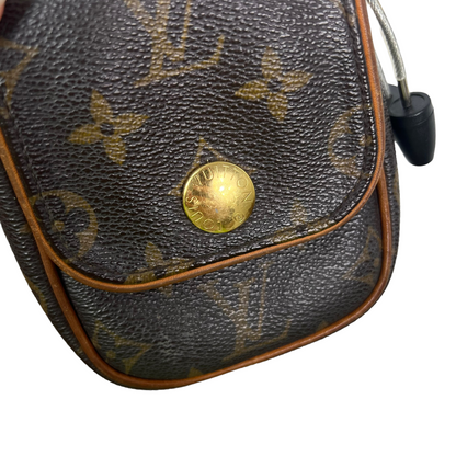 Crossbody Luxury Designer By Louis Vuitton  Size: Small