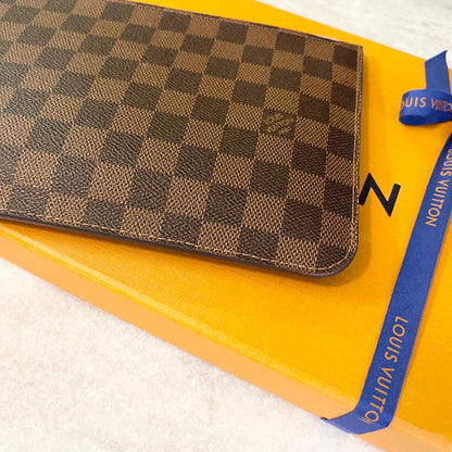 LOUIS VUITTON Damier Ebene Neverfull MM Pochette Wristlet Pouch In Rose Ballerine