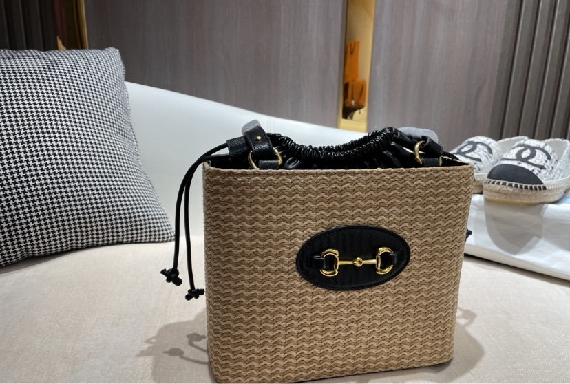 Woman Gucci handbag