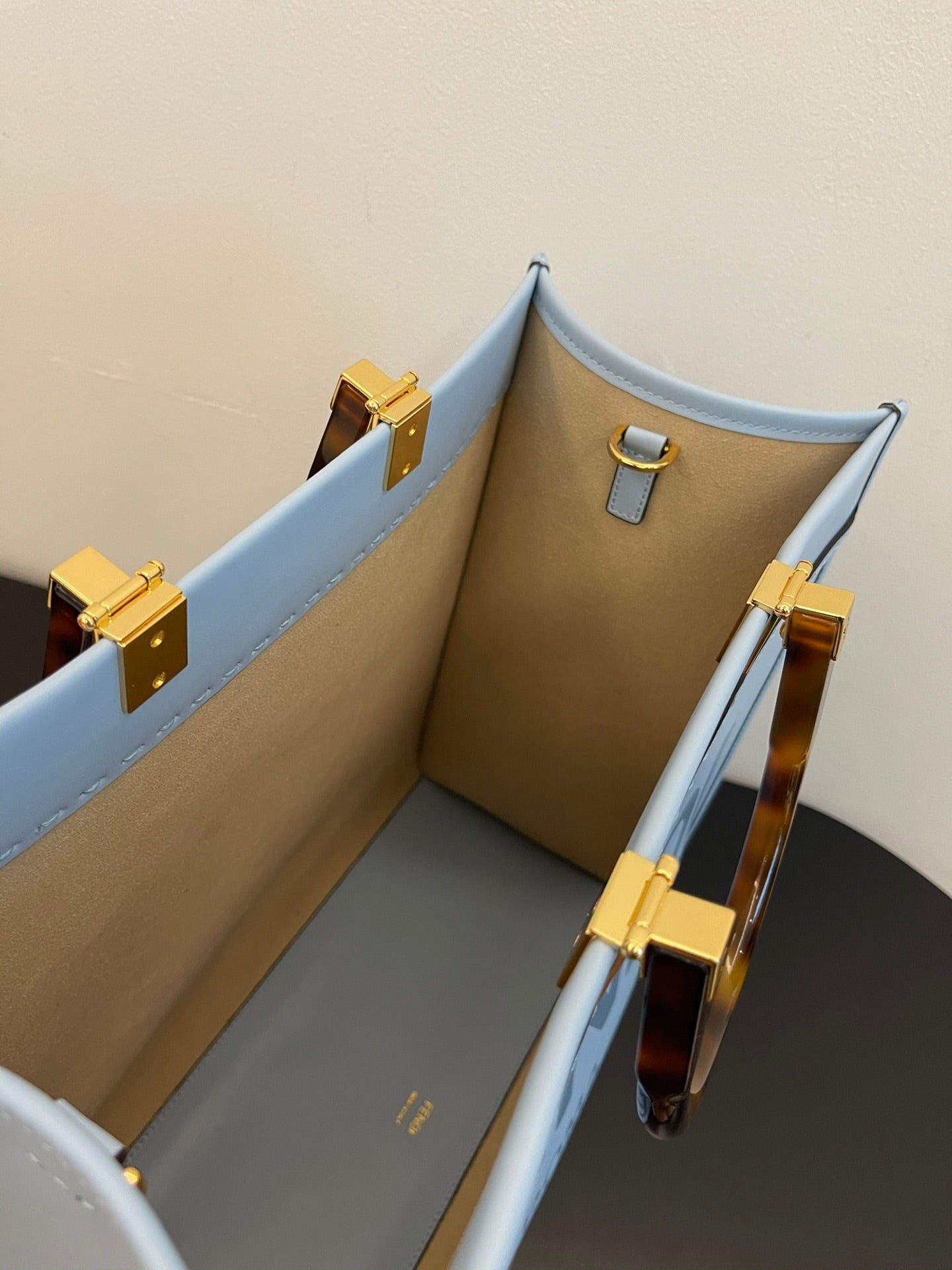 Fendi Sunshine Shopper Meduim Bag