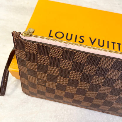 LOUIS VUITTON Damier Ebene Neverfull MM Pochette Wristlet Pouch In Rose Ballerine