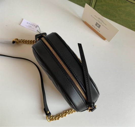 Woman Gucci shoulder handbag