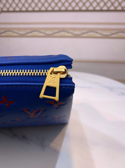 Louis Vuitton Coussin PM Bag