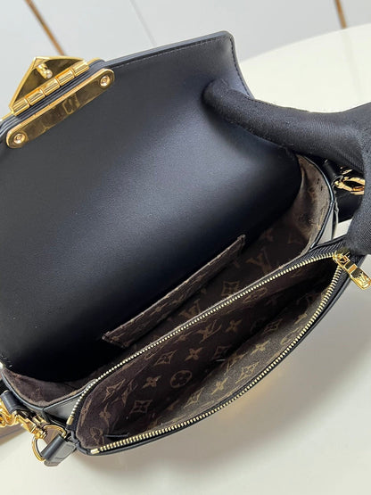 Louis Vuitton Swing Bag