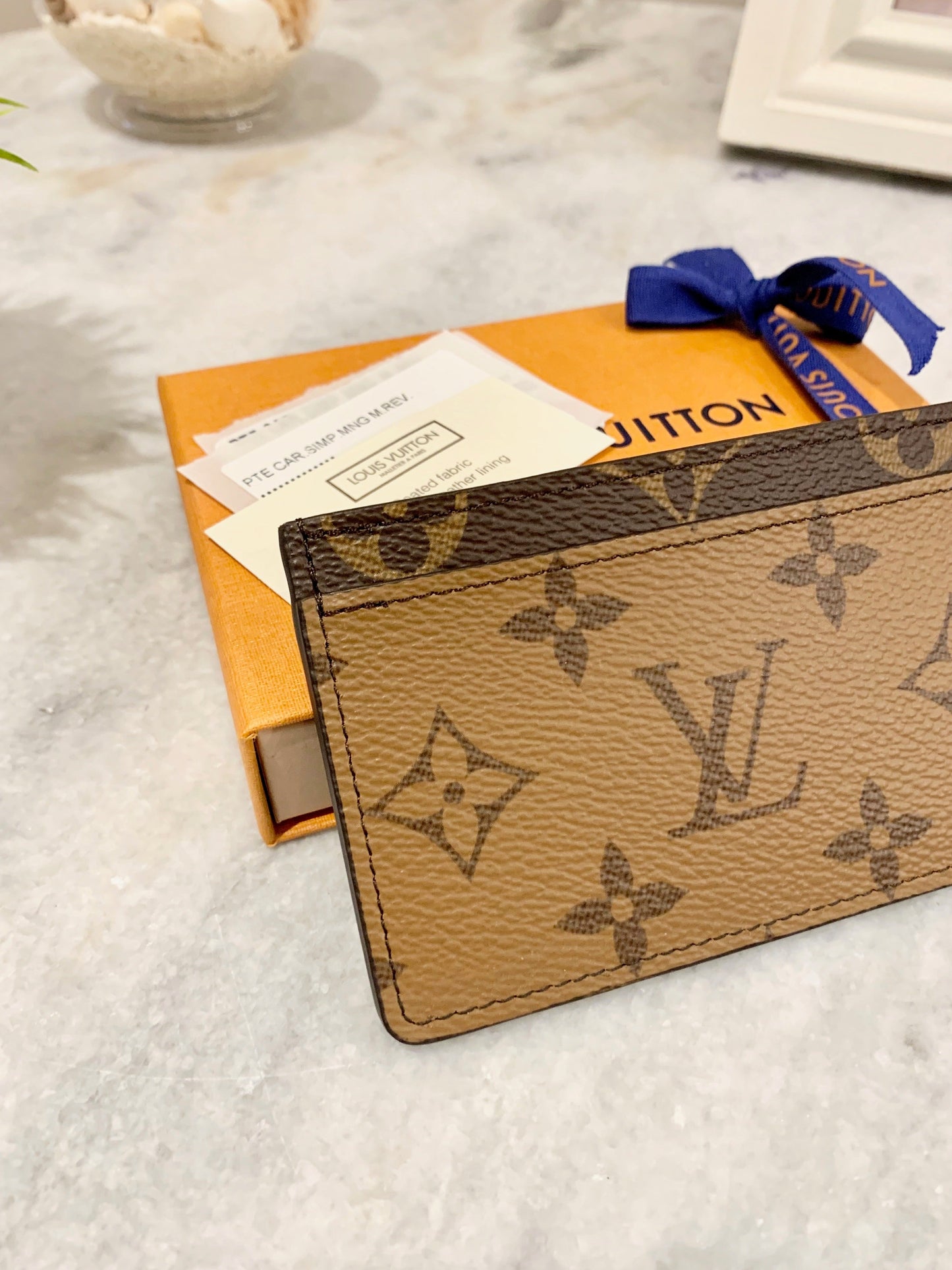 LOUIS VUITTON 2021 Monogram Reverse Canvas Card Holder