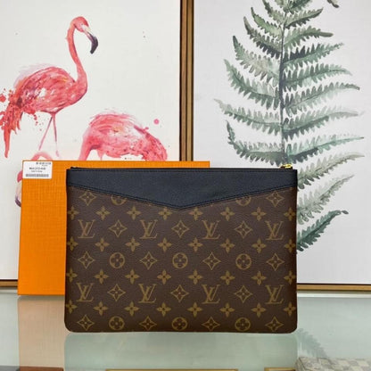 Louis Vuitton Daily Pouch