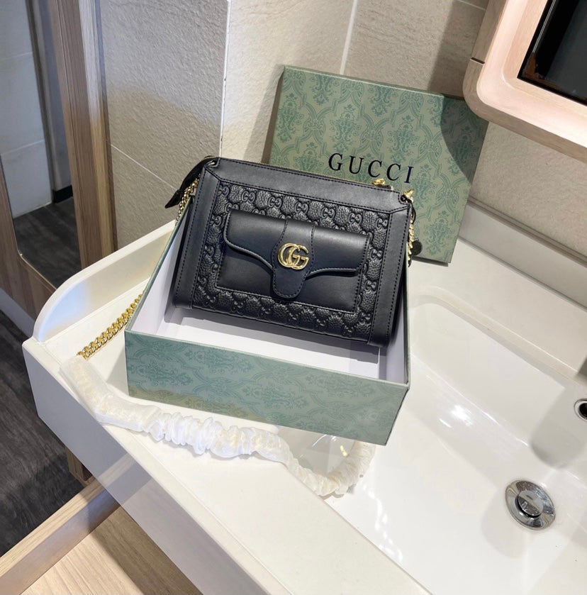 Black Gucci crossbody /shoulder handbag