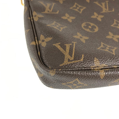 LOUIS VUITTON Pouch