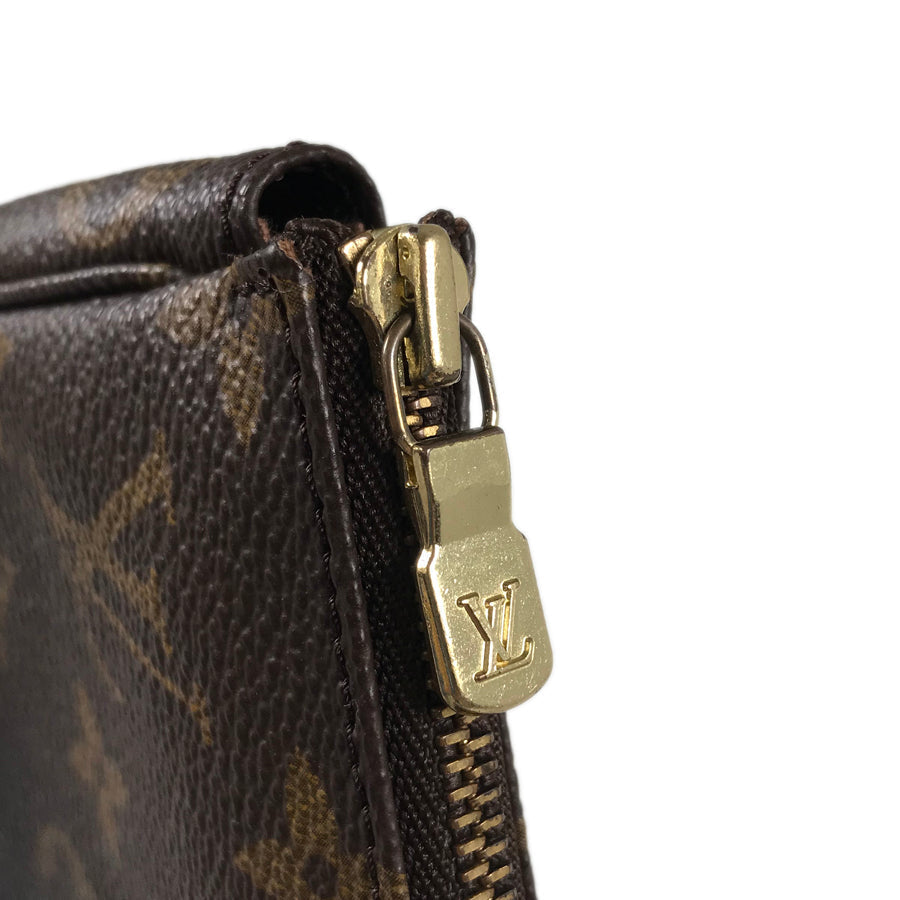 LOUIS VUITTON Monogram Pochette Accessoires M51980 Pouch