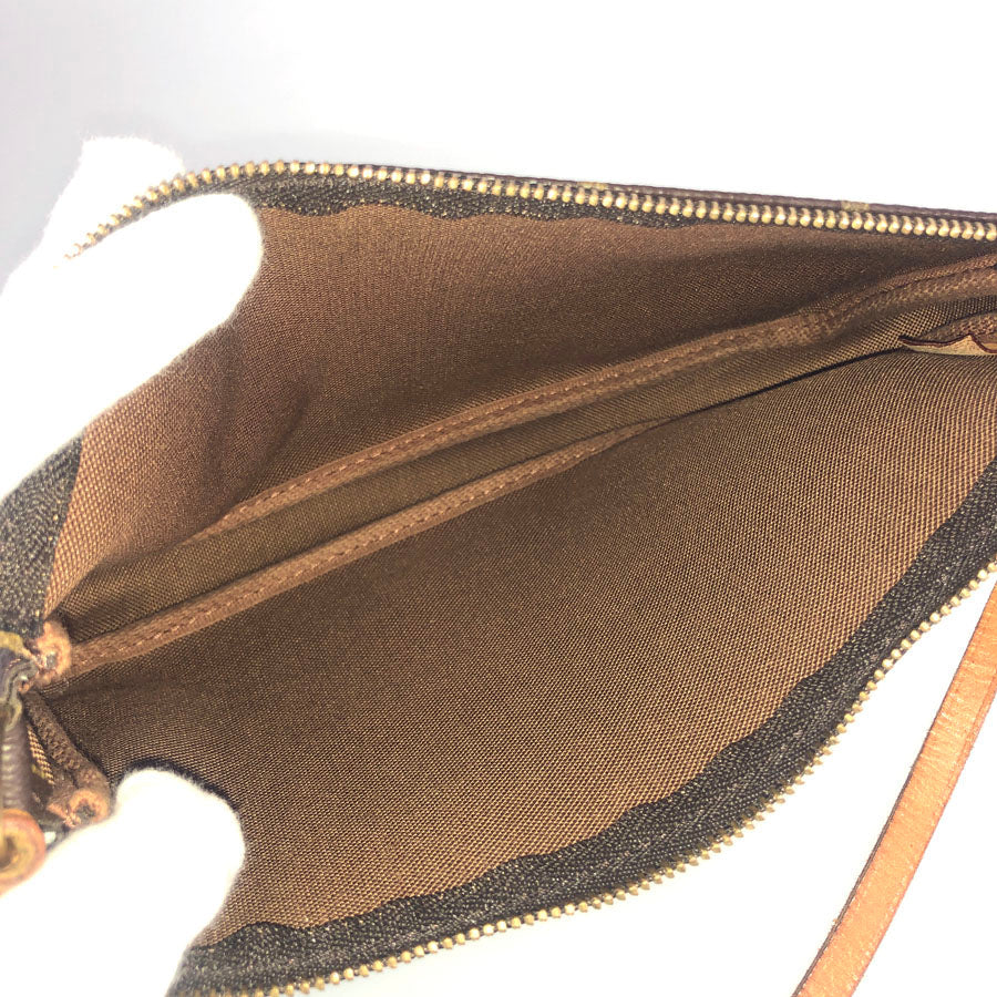 LOUIS VUITTON Pouch