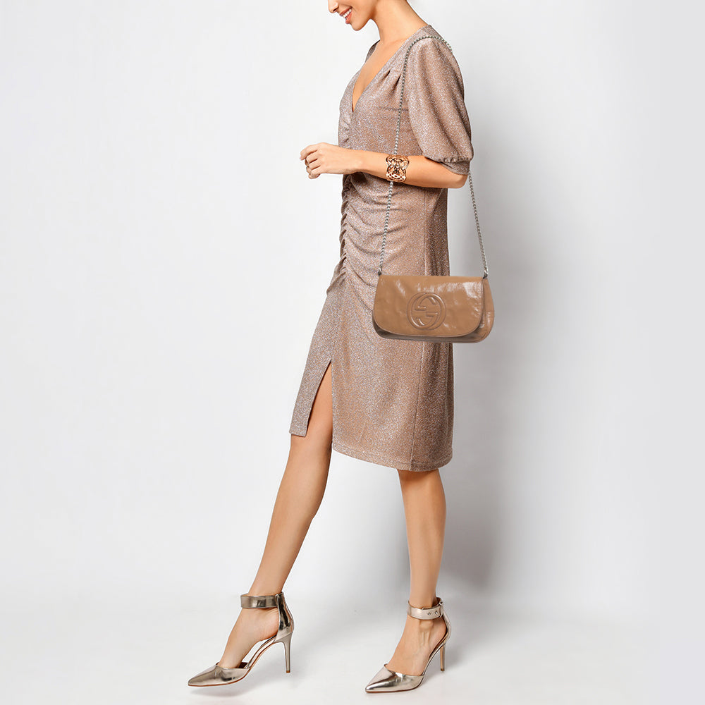 Gucci Beige Patent Leather Soho Flap Shoulder Bag