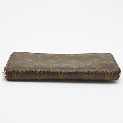 LOUIS VUITTON Monogram Canvas Zippy Wallet