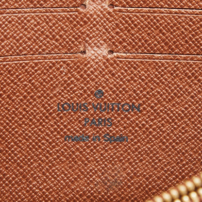 LOUIS VUITTON Monogram Canvas Zippy Wallet