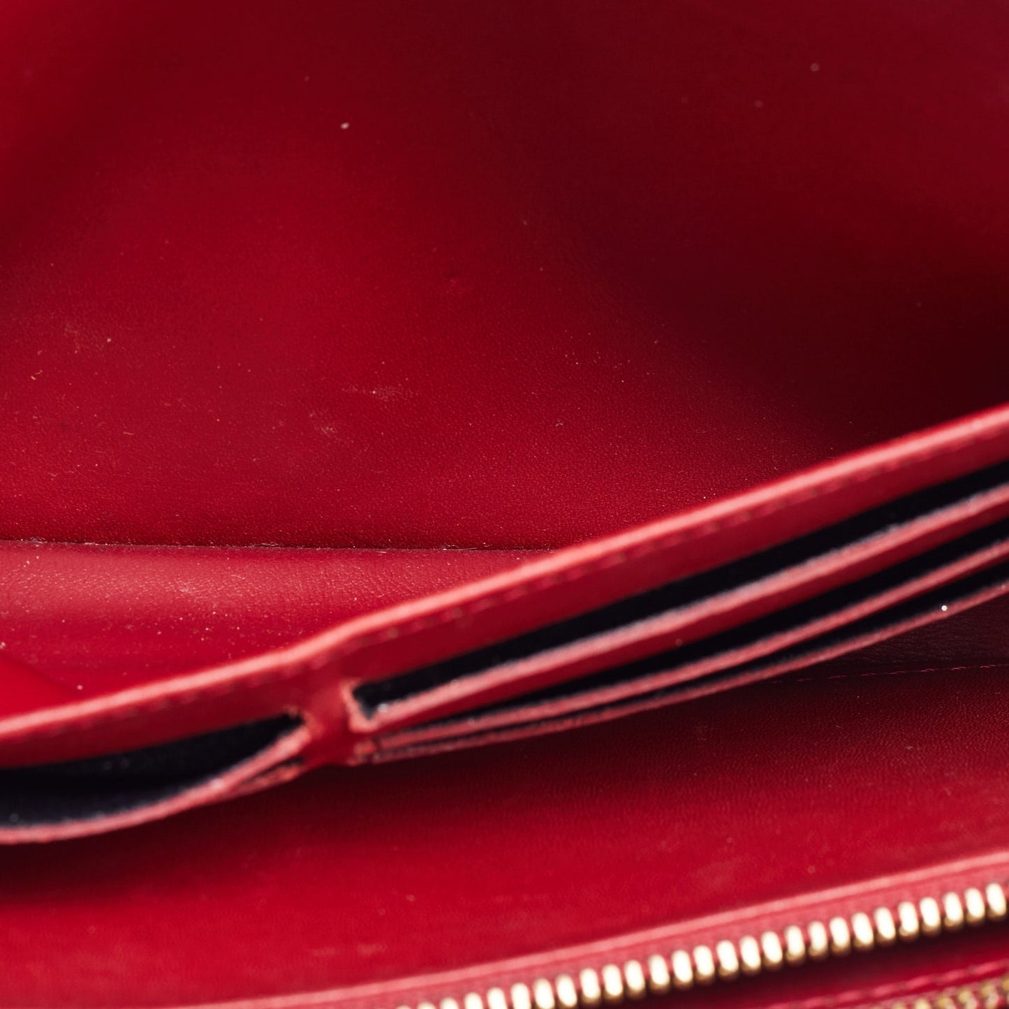 LOUIS VUITTON Pomme D'amour Monogram Vernis Sarah Wallet