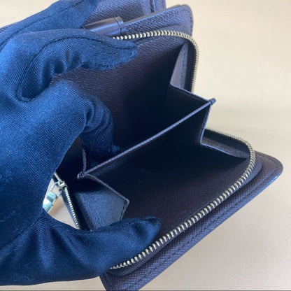 LOUIS VUITTON damier wallet