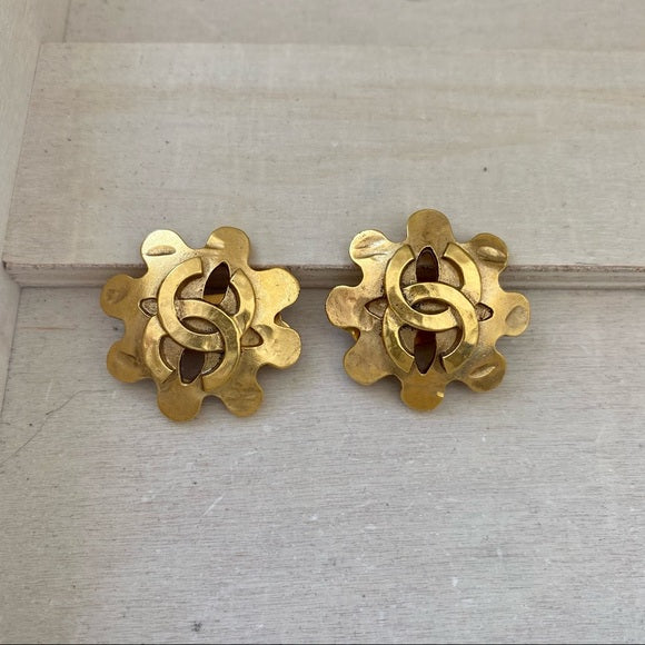 CHANEL VINTAGE snowflake earrings