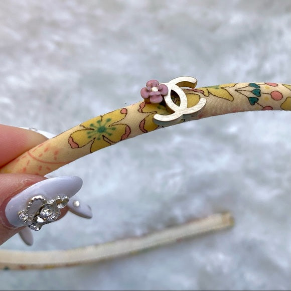 CHANEL Camellia hair band