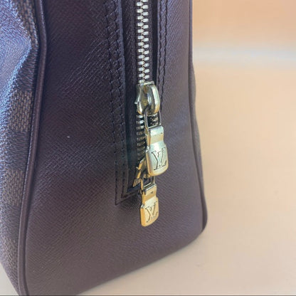 LOUIS VUITTON Damier handbag