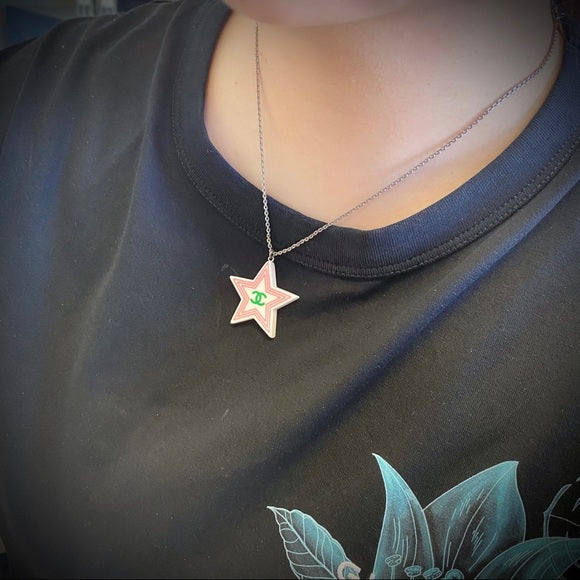 CHANEL two sides star necklace