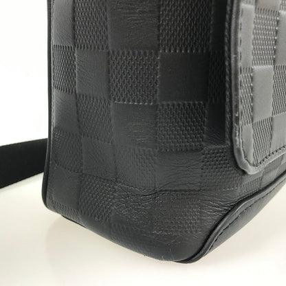 LOUIS VUITTON Damier Amphini District MM N41038 Shoulder bag