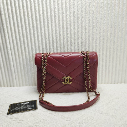 Chanel Chevron Quilted Burgundy Leather Shoulder Bag 12201362