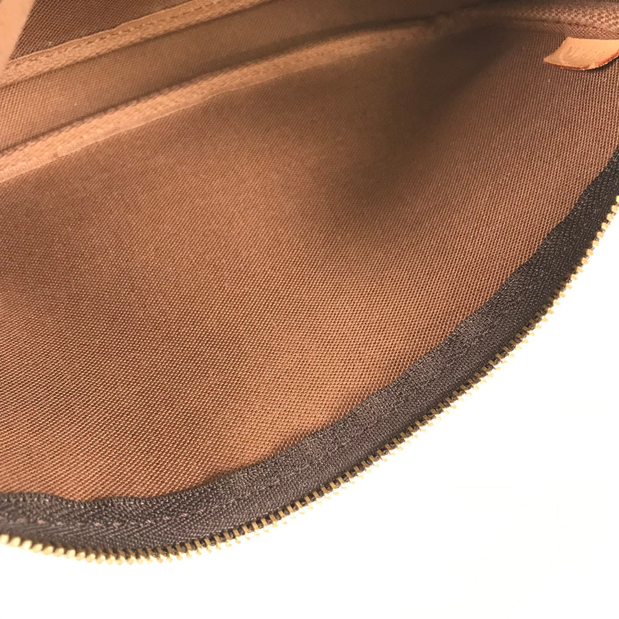 LOUIS VUITTON Pouch