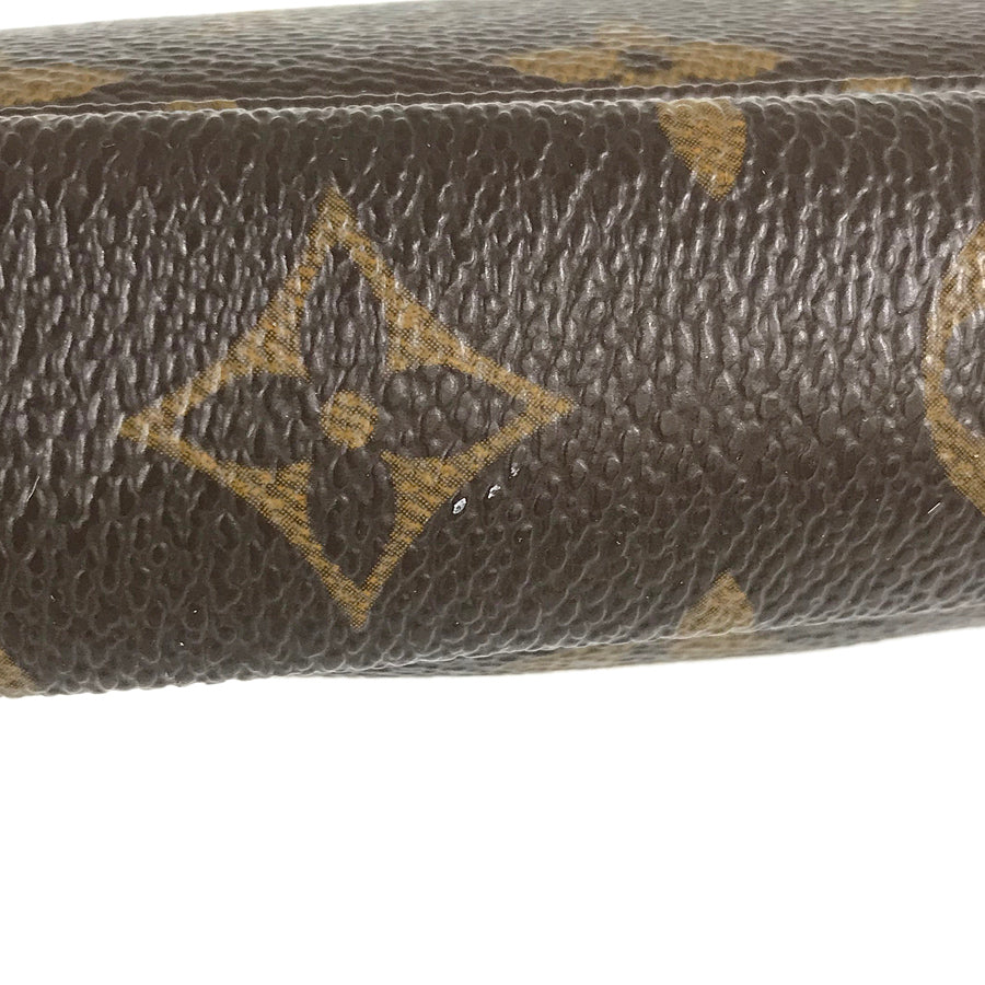 LOUIS VUITTON Pouch