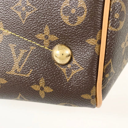 LOUIS VUITTON Handbag