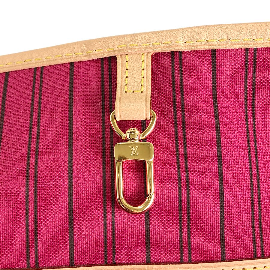 LOUIS VUITTON Monogram Neverfull MM Tote Bag