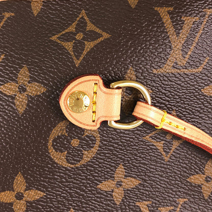 LOUIS VUITTON Monogram Neverfull MM Tote Bag
