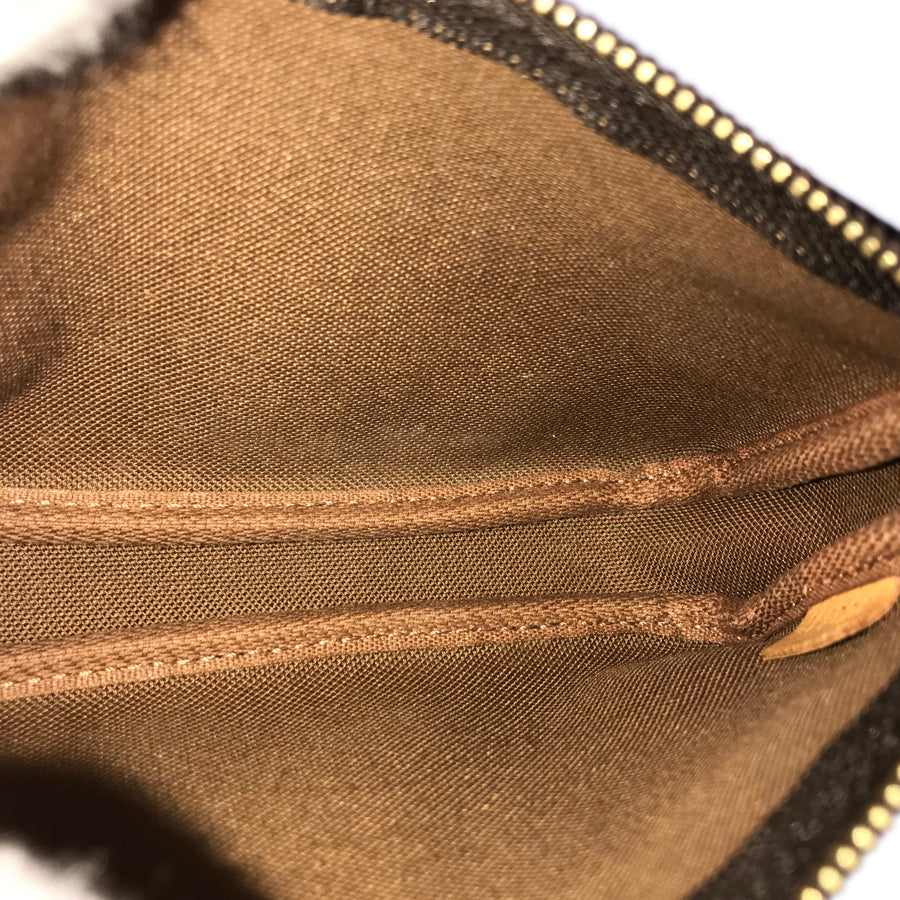 LOUIS VUITTON Monogram Mini Pochette Accessoires Pouch