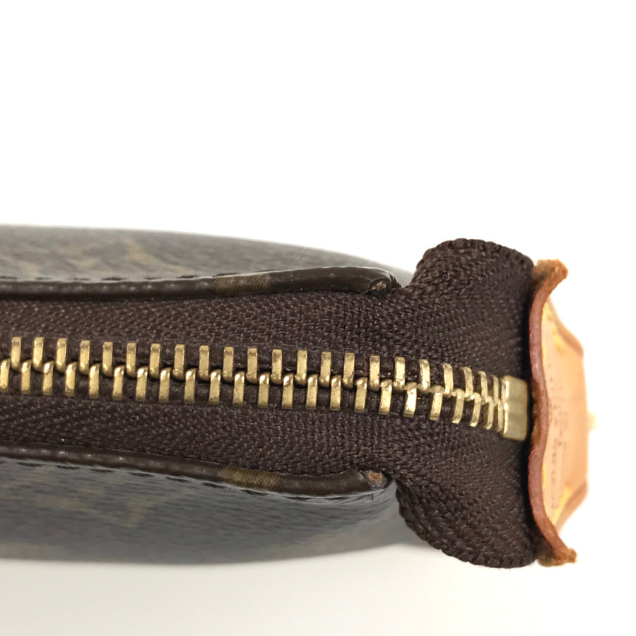 LOUIS VUITTON Monogram Mini Pochette Accessoires Pouch