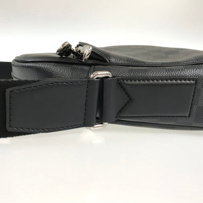 LOUIS VUITTON Shoulder Bag