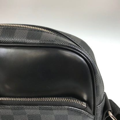 LOUIS VUITTON Shoulder Bag