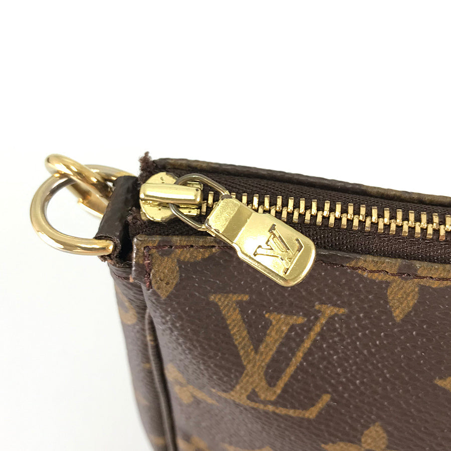 LOUIS VUITTON Pouch