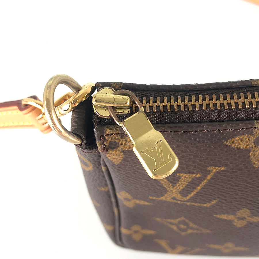 LOUIS VUITTON Monogram Pochette Accessoires M51980 Pouch
