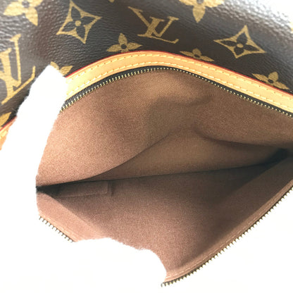 LOUIS VUITTON Messenger bag