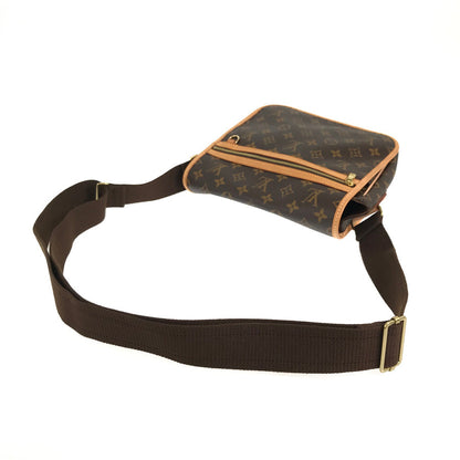LOUIS VUITTON Messenger bag