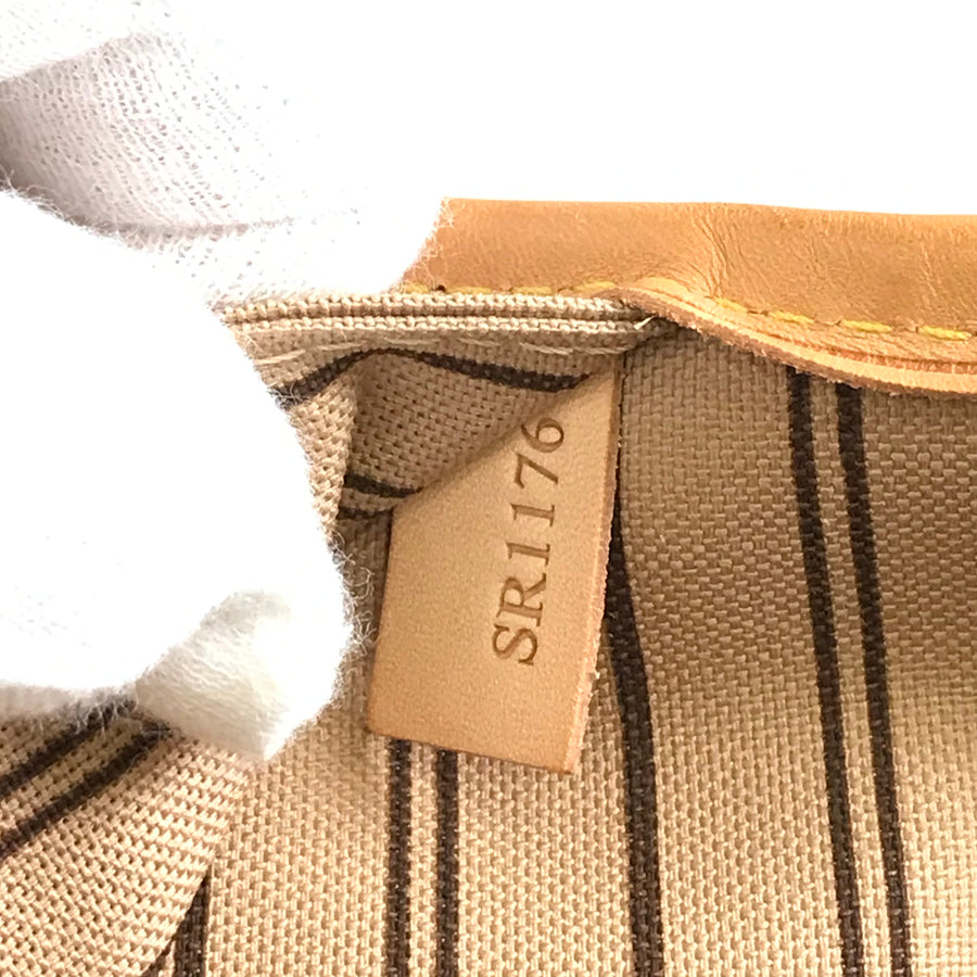 LOUIS VUITTON Monogram Neverfull MM Tote Bag