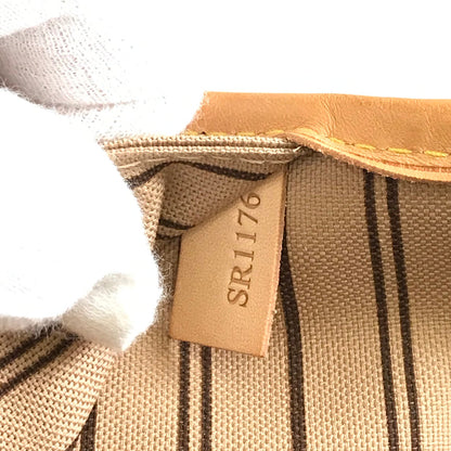 LOUIS VUITTON Monogram Neverfull MM Tote Bag