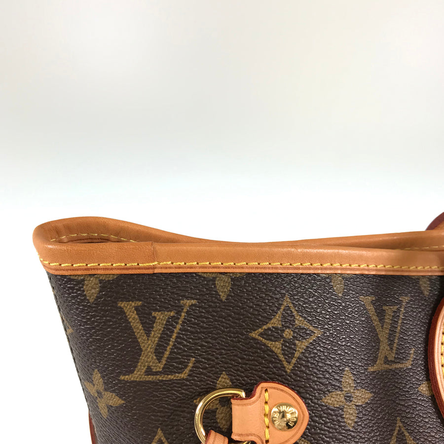 LOUIS VUITTON Monogram Neverfull MM Tote Bag