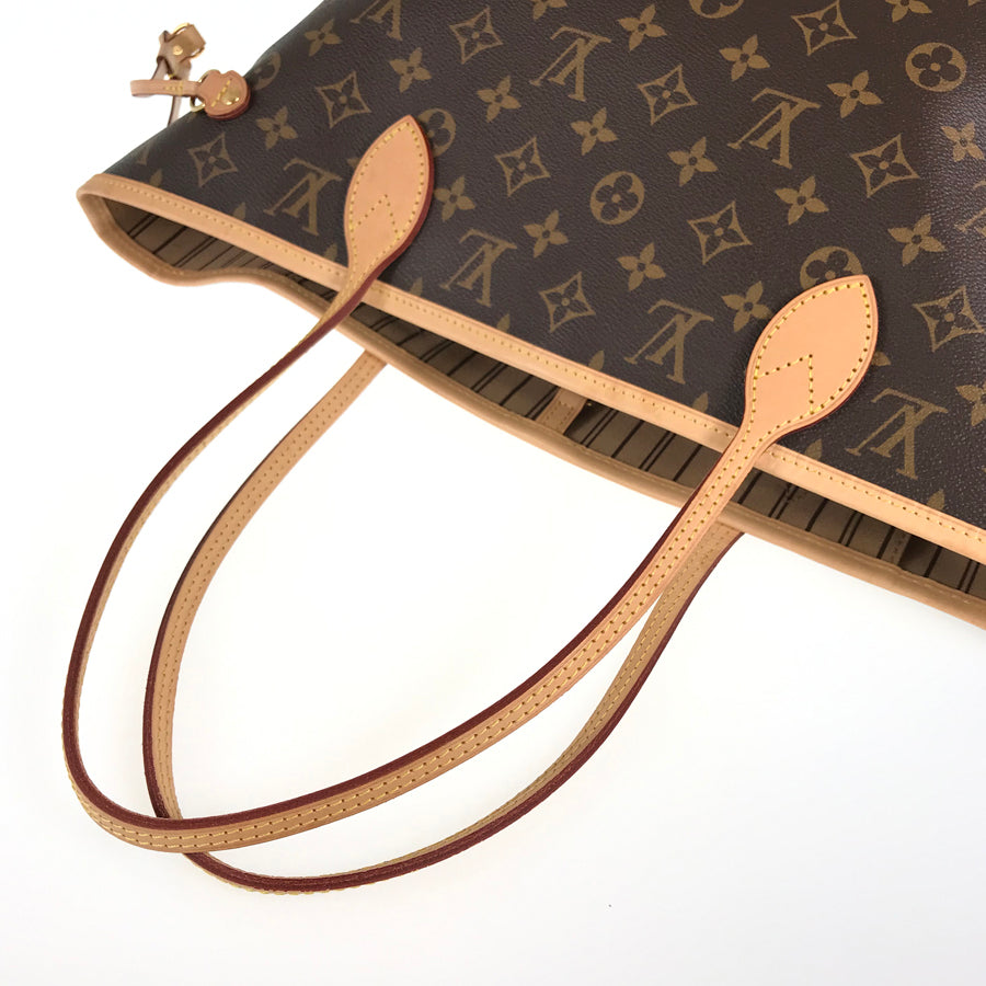 LOUIS VUITTON Monogram Neverfull MM Tote Bag
