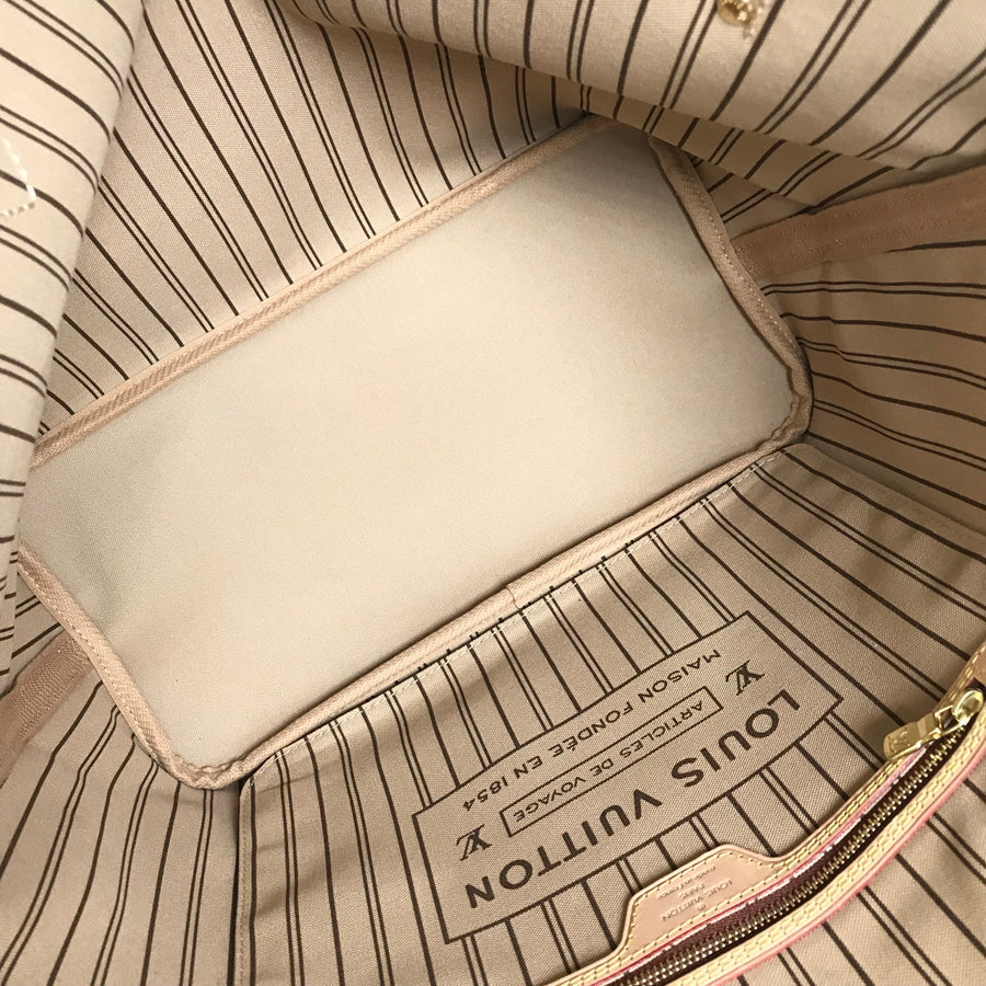 LOUIS VUITTON Monogram Neverfull MM Tote Bag
