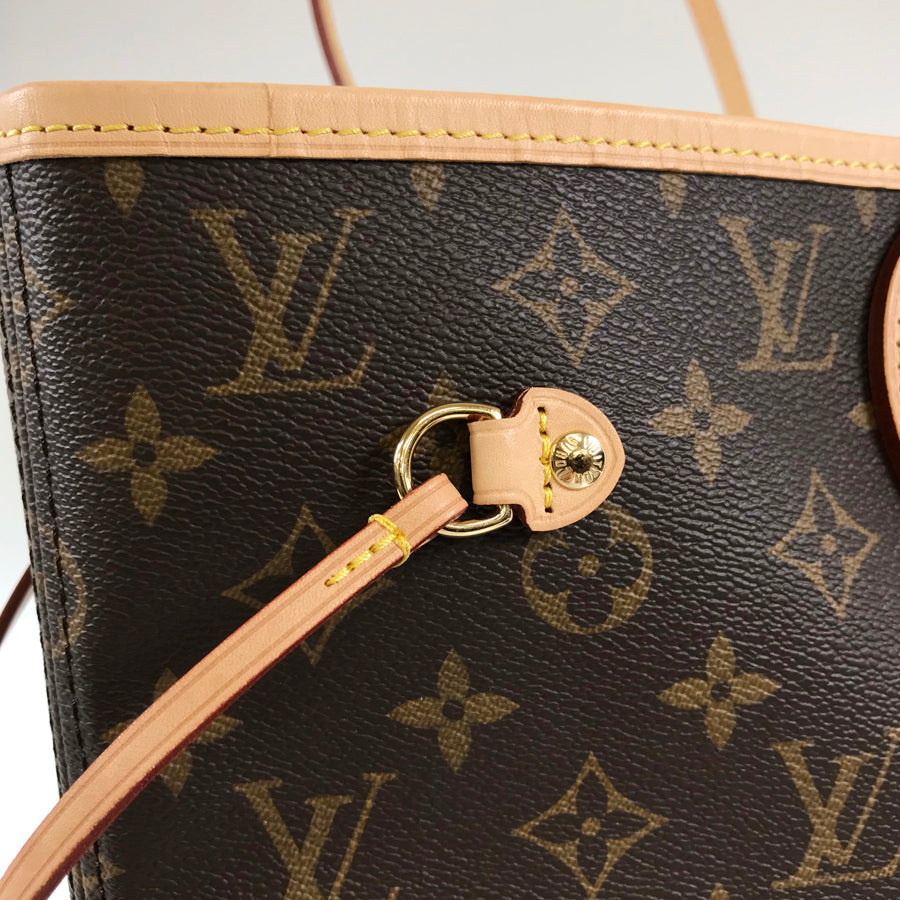 LOUIS VUITTON Monogram Neverfull MM Tote Bag