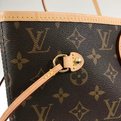 LOUIS VUITTON Monogram Neverfull MM Tote Bag