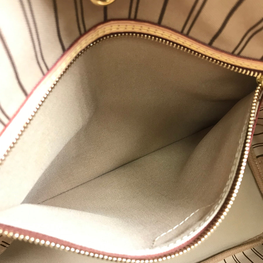 LOUIS VUITTON Monogram Neverfull MM Tote Bag